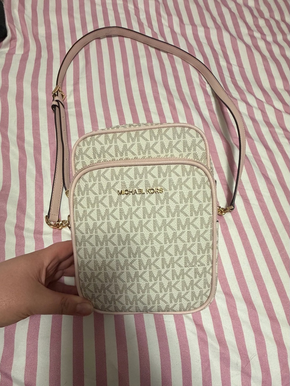 Michael Kors Women's Jet Set Travel Medium Logo Crossbody Pink Off White Grey
